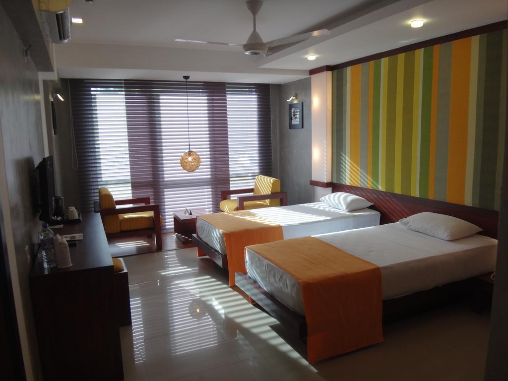 Hotel Topaz Kandy Luaran gambar
