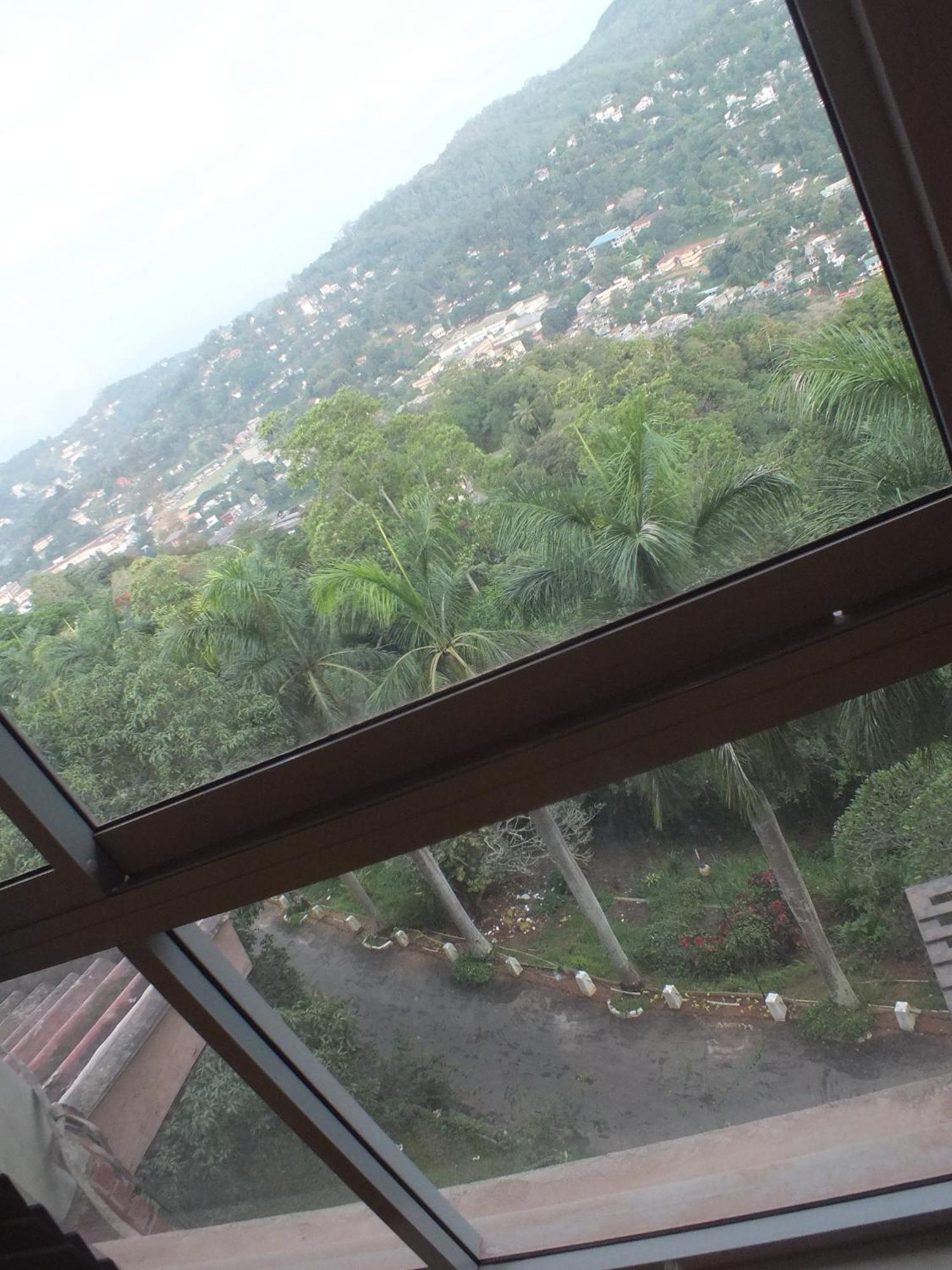 Hotel Topaz Kandy Luaran gambar