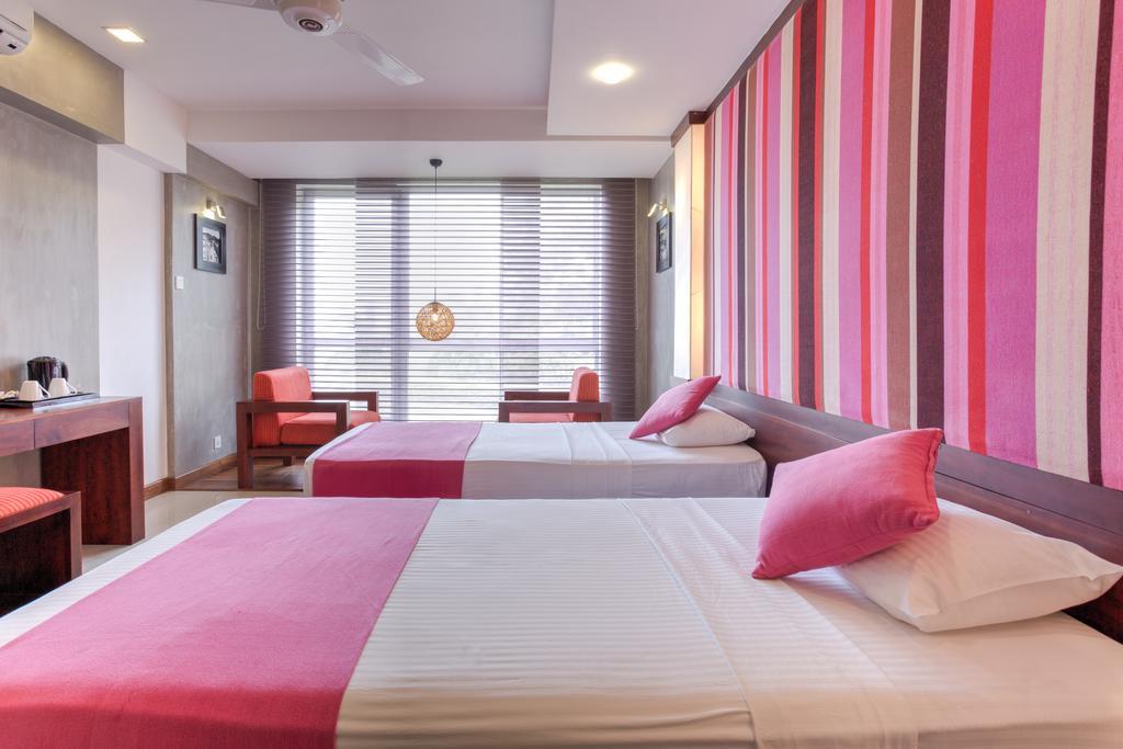 Hotel Topaz Kandy Luaran gambar