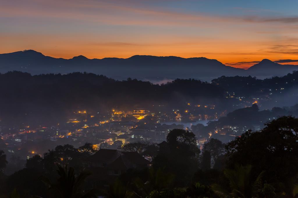 Hotel Topaz Kandy Luaran gambar