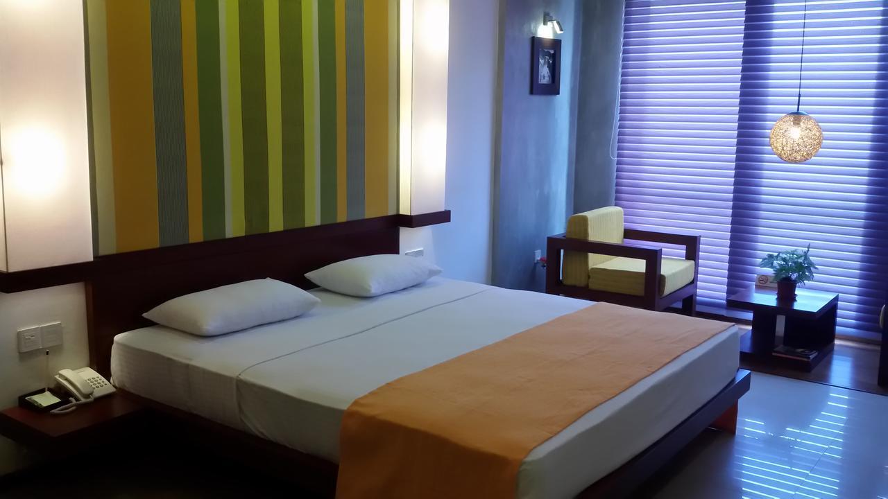 Hotel Topaz Kandy Luaran gambar