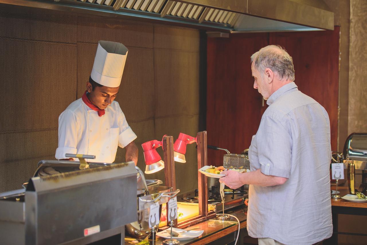 Hotel Topaz Kandy Luaran gambar